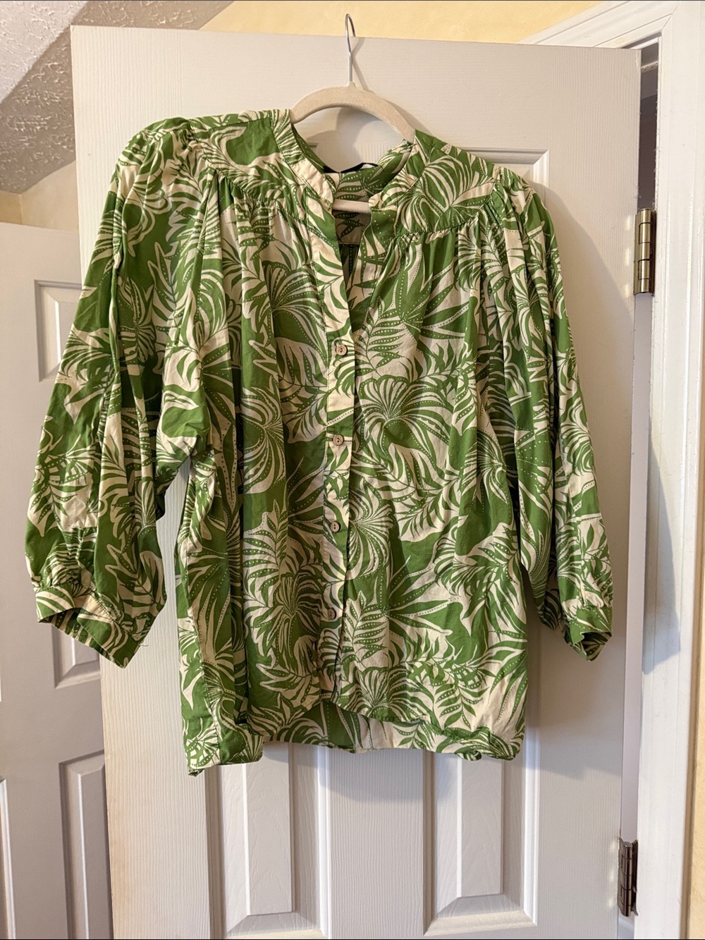 Sanctuary Green Palm-Print Button-Front Shirt
